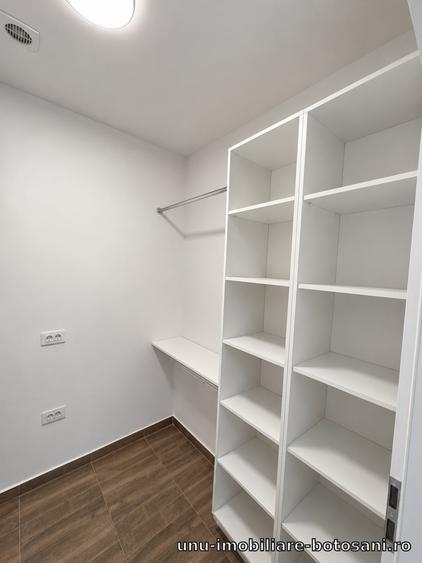 Duplex cu 4 camere cu Teren 250 Mp în Periferie