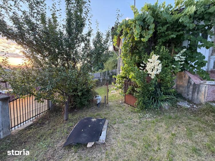 Casă cu 4 camere cu Teren 592 Mp în Tătărani