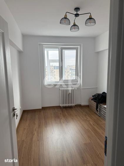 Apartament cu 4 camere în Tineretului
