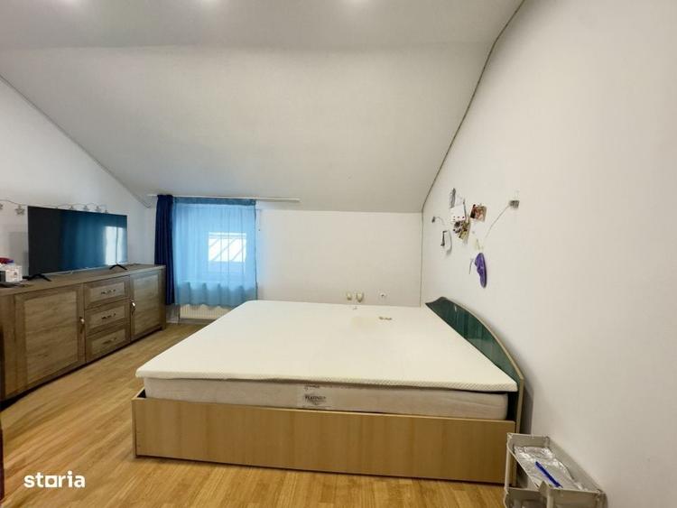 Casă cu 4 camere în Alecu Russo
