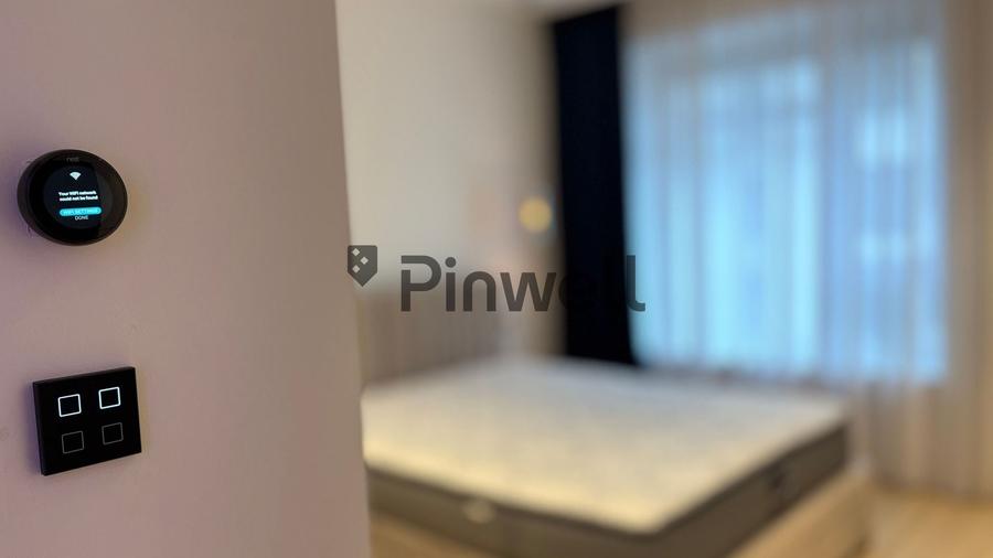 Apartament cu 5 camere, mobilat în Barbu Văcărescu