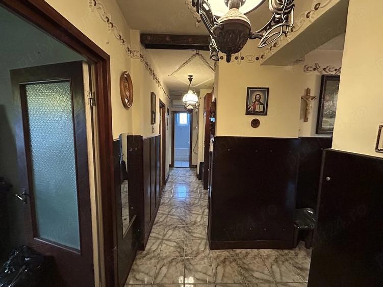 Apartament cu 4 camere decomandat în Ultracentral