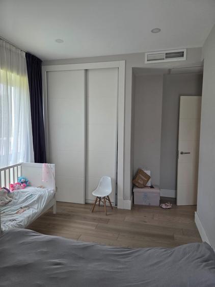 Apartament cu 4 camere în Nord