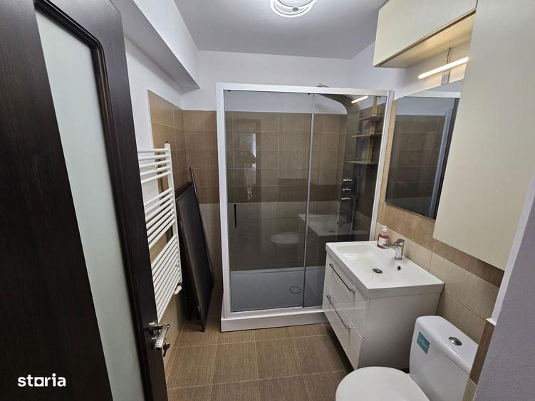 Apartament cu 3 camere, mobilat în Faleza Nord
