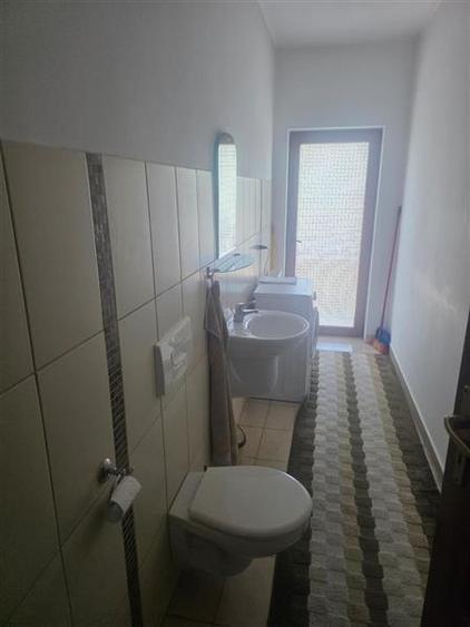 Apartament cu 2 camere decomandat în 7 Noiembrie