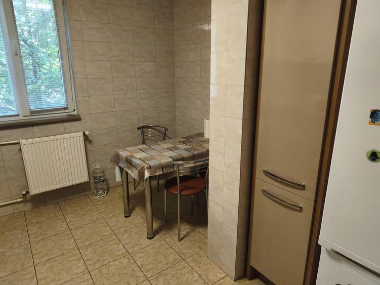 Drumul Taberei- Strada Targul Neamt 3 camere - 8