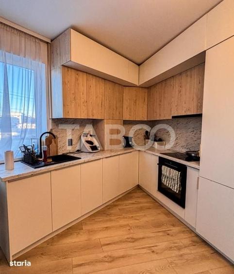 Apartament cu 3 camere semidecomandat în Florești