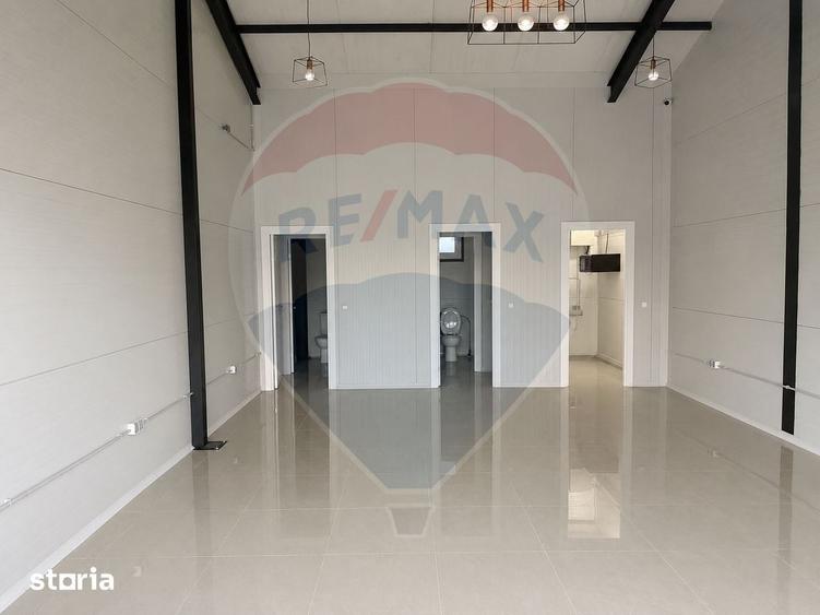 Spațiu comercial, de 255 mp, în Central