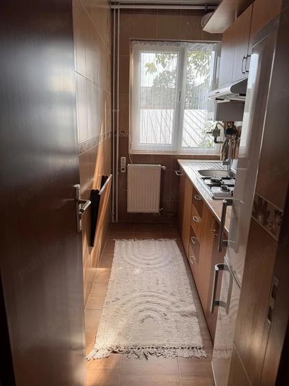 Apartament cu 2 camere semidecomandat în Badea Cârțan