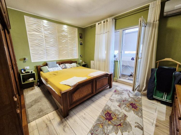Apartament cu 4 camere decomandat, mobilat în Brătianu