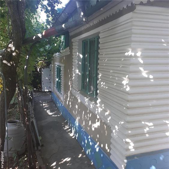 Casă cu 3 camere cu Teren 400 Mp în Huși