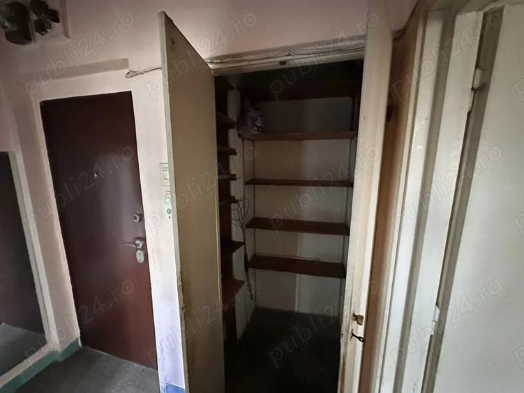 Apartament cu 2 camere semidecomandat în Titan