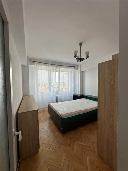 Apartament cu 2 camere decomandat în Decebal