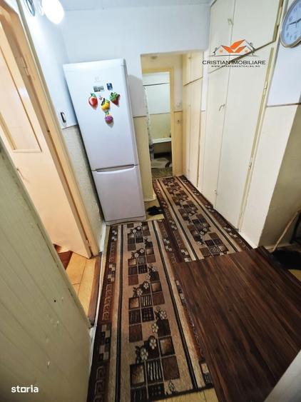 Apartament cu 2 camere decomandat în Cetate