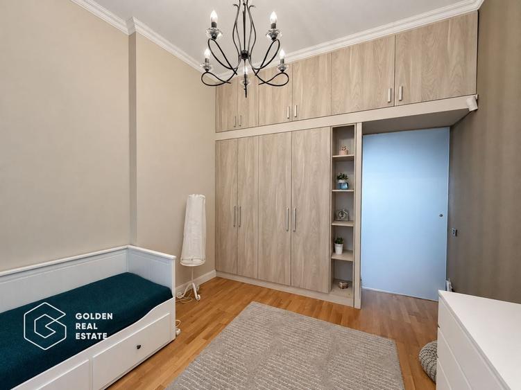 Apartament cu 3 camere decomandat, mobilat în Ultracentral