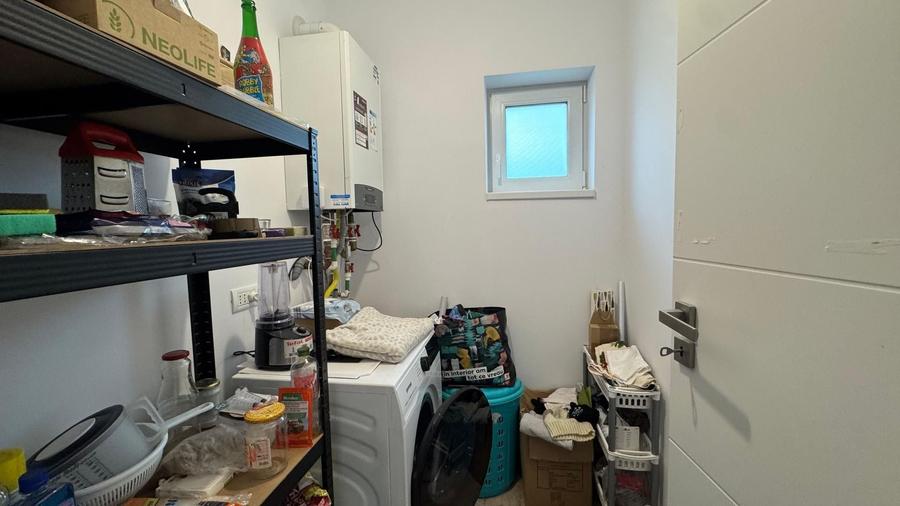 Duplex cu 4 camere cu Canalizare în Urseni