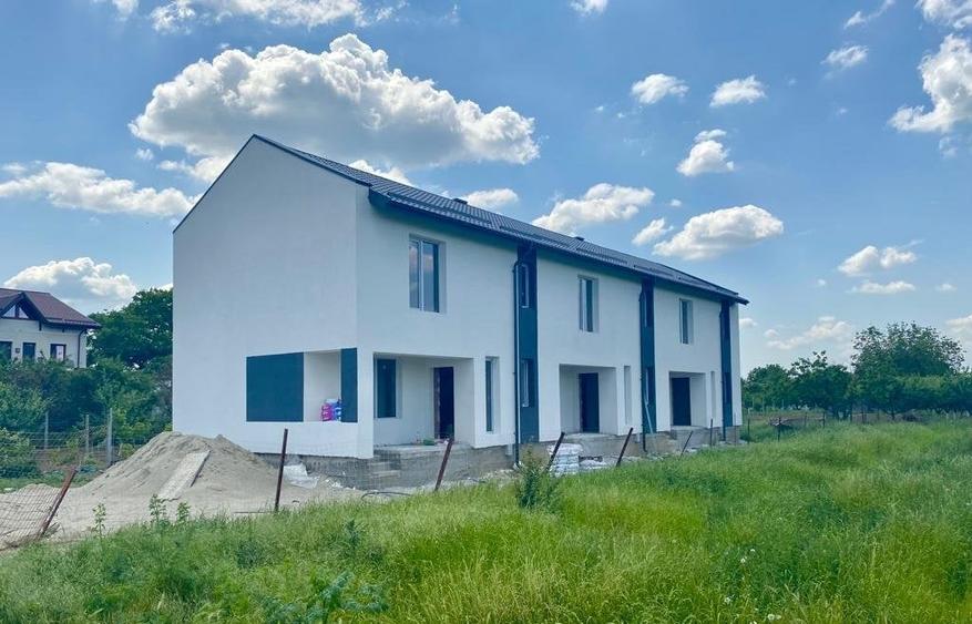 Casă individuală cu 4 camere cu Canalizare în Central