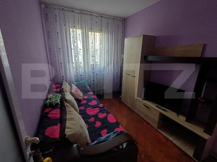 Apartament cu 3 camere semidecomandat, mobilat în Olari