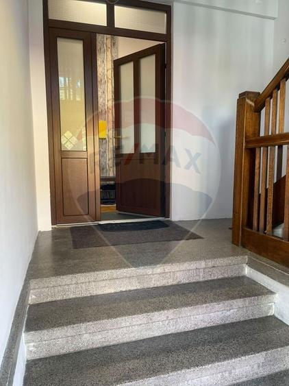 Apartament la casa de inchiriat - 11