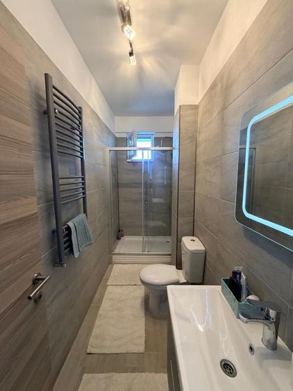 Apartament cu 3 camere decomandat în Nord