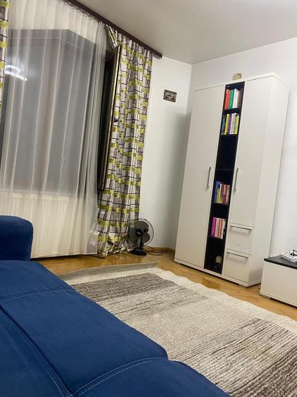 Casă individuală cu 5 camere cu Teren 2000 Mp în Sud