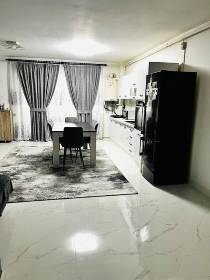 Apartament cu 2 camere semidecomandat în Florești — fotografia 2
