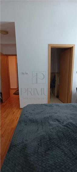 Apartament cu 4 camere decomandat în Aradului