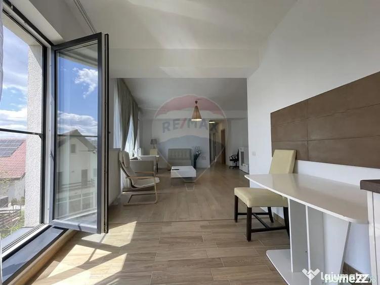 Apartament cu 4 camere semidecomandat în Pipera