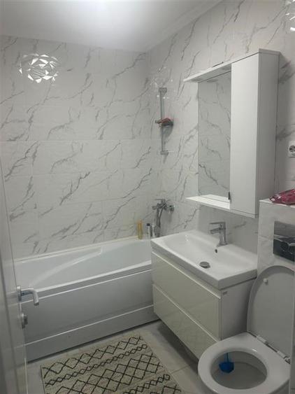 Apartament cu 3 camere decomandat, mobilat în Moara de foc