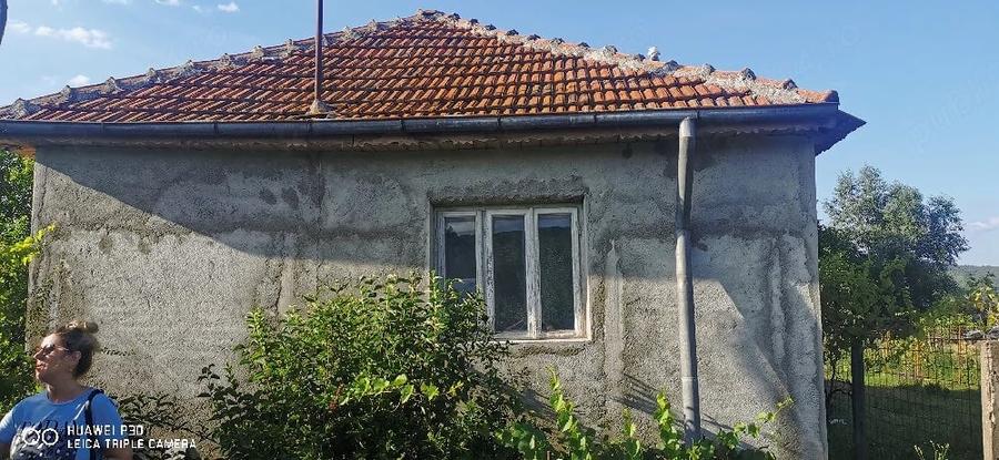 Teren de 5000 mp, în Unguriu