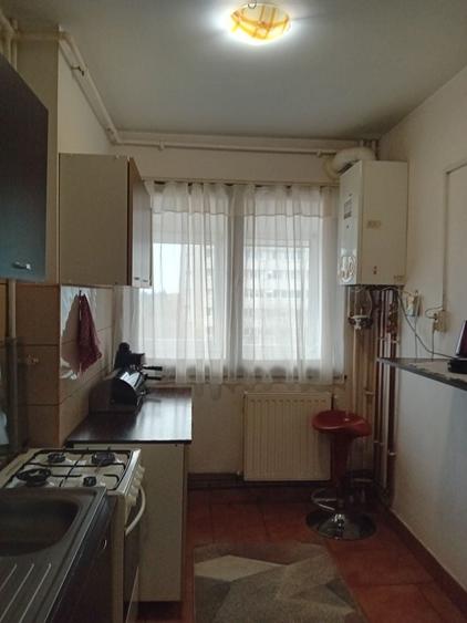 Apartament cu 2 camere decomandat în Aleea Carpați