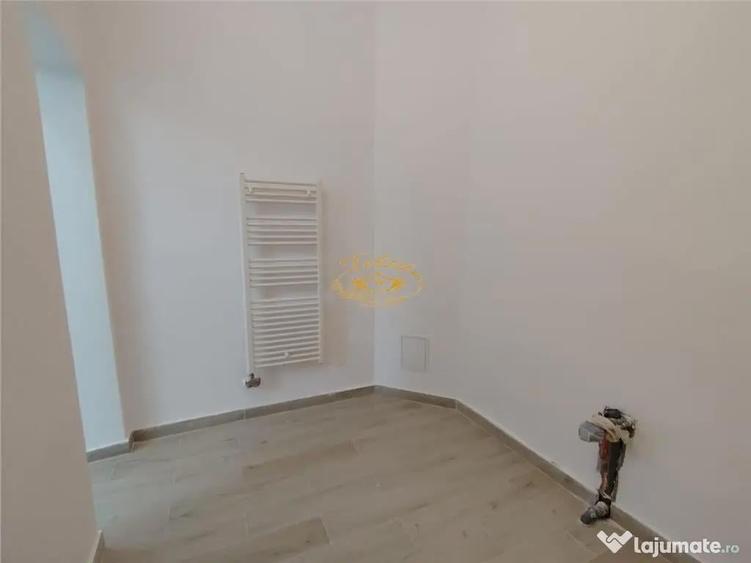Spațiu comercial, de 72 mp, în Central