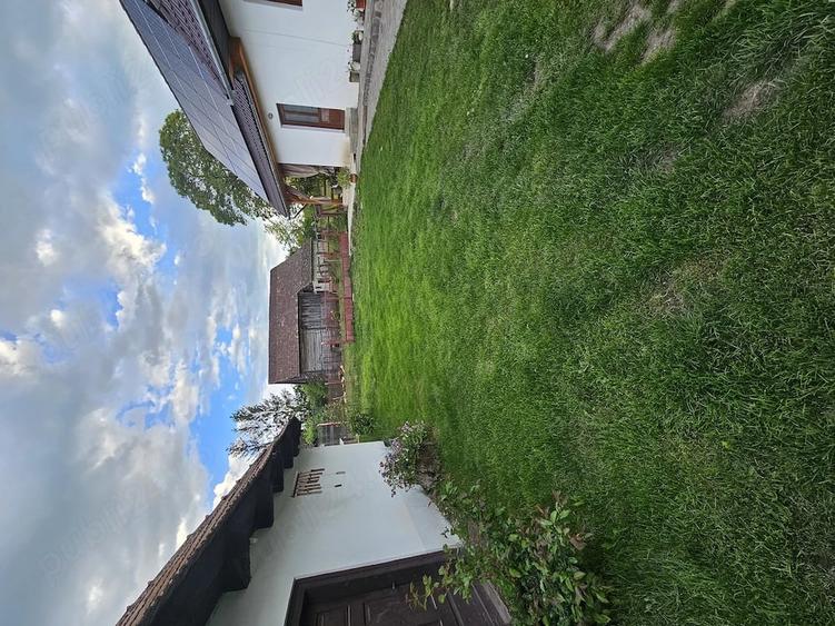 Casă cu Teren 3500 Mp în Zălan