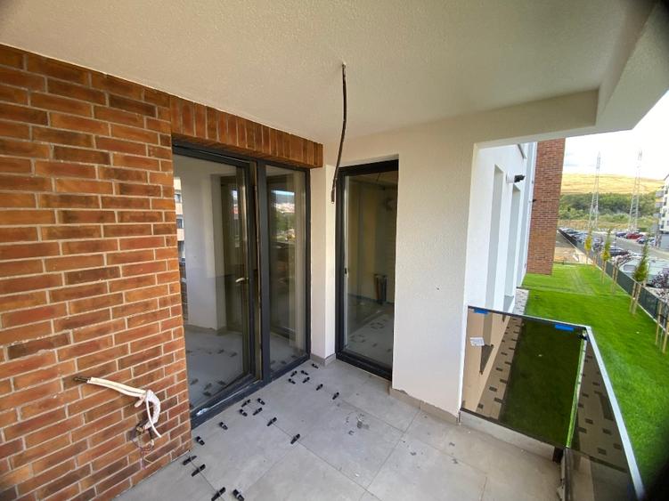 Apartament cu 2 camere semidecomandat în Florești