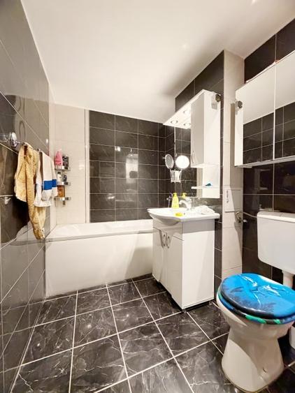 Apartament cu 4 camere decomandat, mobilat în Steaua