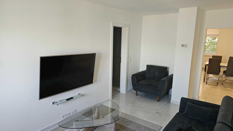 Apartament cu 4 camere decomandat în Zorilor