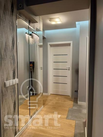 Apartament cu 3 camere semidecomandat, mobilat în Borhanci