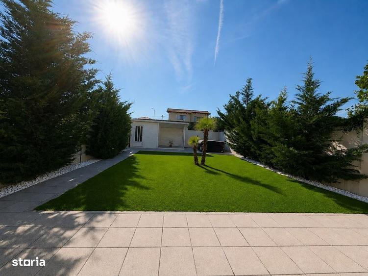 Casă cu 4 camere în Dumbrăvița