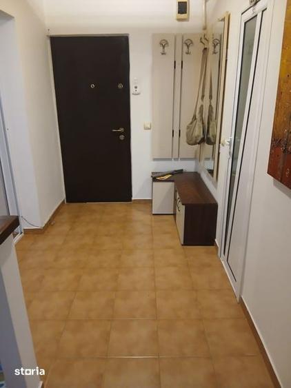 Apartament cu 2 camere, mobilat în Dacia