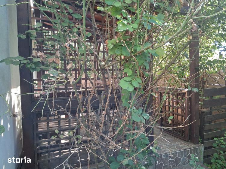 Casă cu 4 camere cu Teren 500 Mp în Berceni