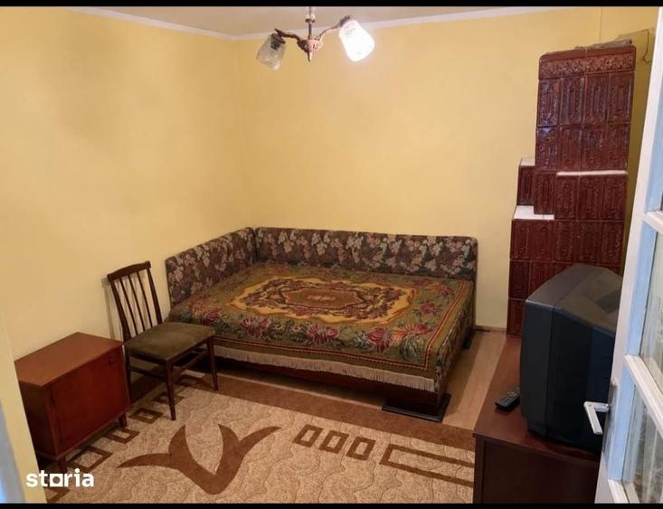 Casă cu 4 camere cu Teren 1300 Mp în Central