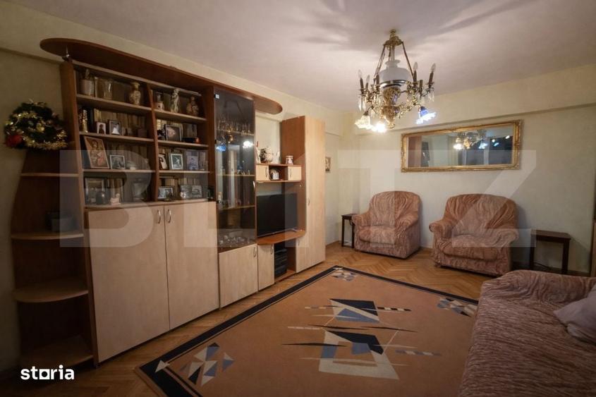 Apartament cu 3 camere decomandat, mobilat în Ultracentral
