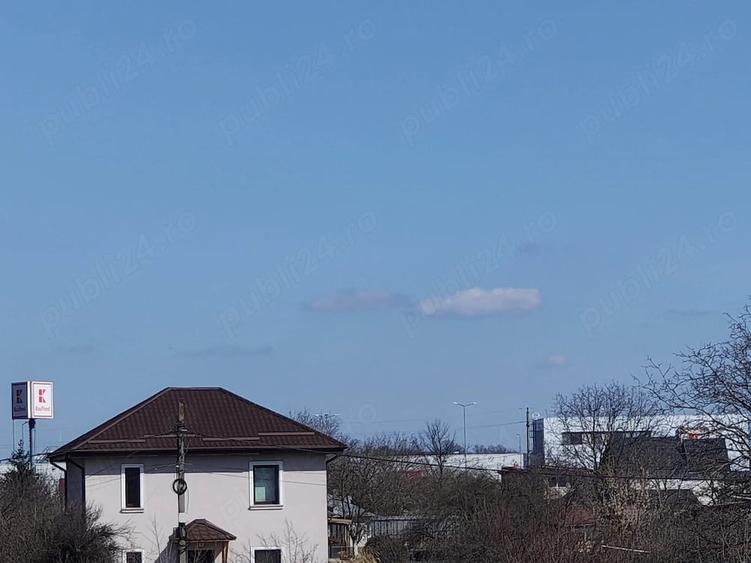 Casă cu Teren 527 Mp în Mânăstirea