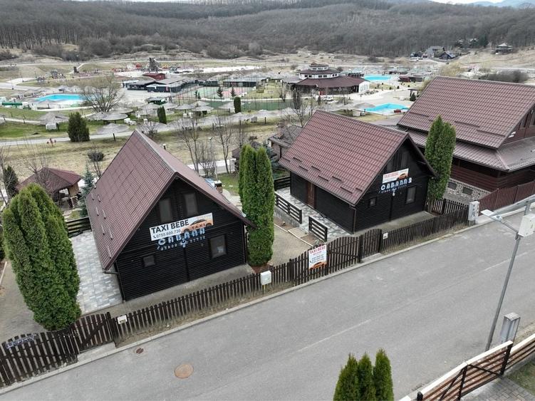 Casă cu 4 camere cu Teren 180 Mp în Central