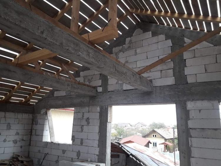 Casă individuală cu 4 camere cu Teren 600 Mp în Peretu