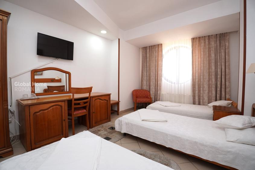 Hotel/Pensiune, de 1,480 mp, în Est
