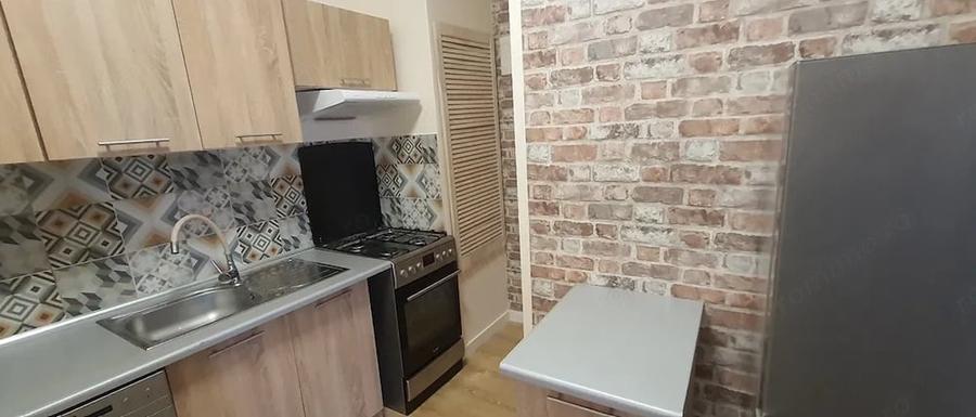 Garsonieră decomandată în Sebastian