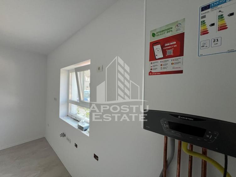 Duplex cu 3 camere cu Canalizare în Sânandrei