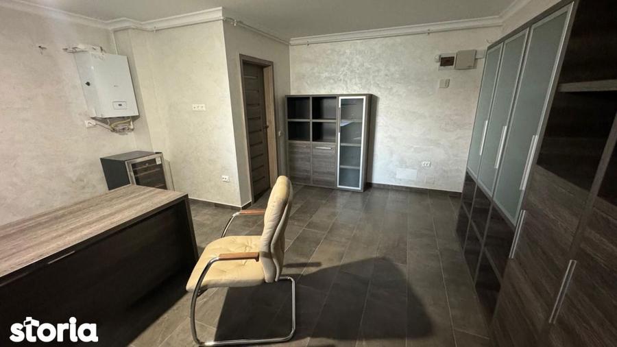 Spațiu comercial, de 25 mp, în Florești