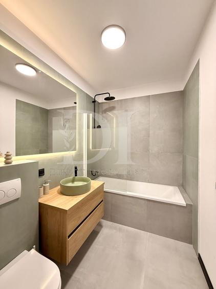 Apartament cu 2 camere semidecomandat, mobilat în Florești